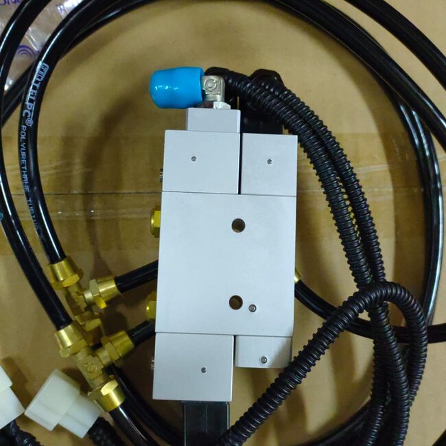 Yutong 620801187G | Клапан электромагнитный открывания двери (org